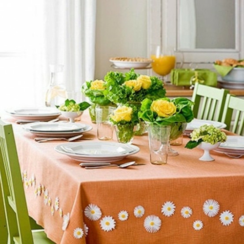 Tafeldecoratie Ideeën voor Moederdag feestelijk oranje tafelkleed