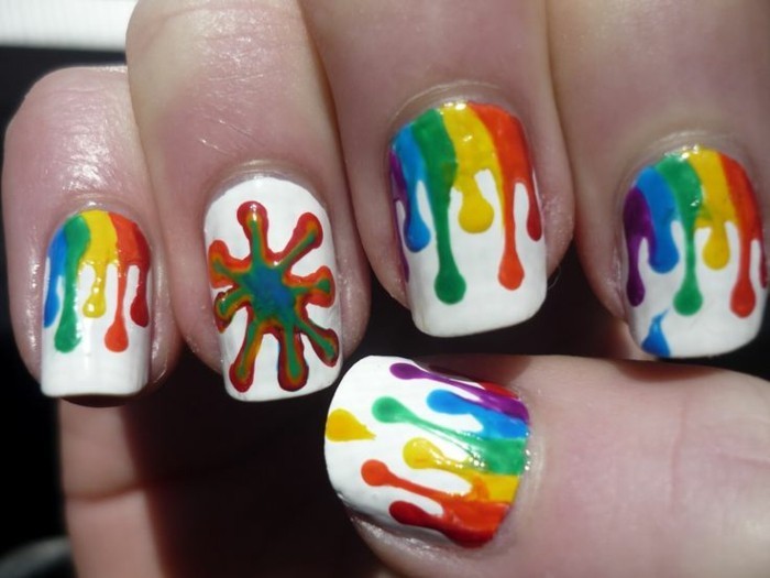 idées de conception d'ongles motifs colorés pour l'été