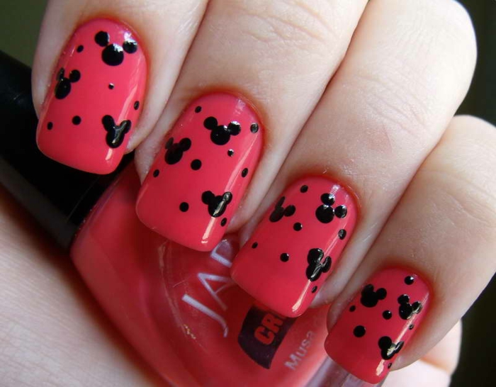 nail polish ideas red shades black accents