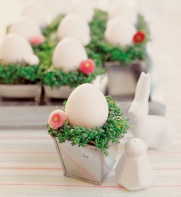 schattig pasen decoratie tafel wit eieren idee