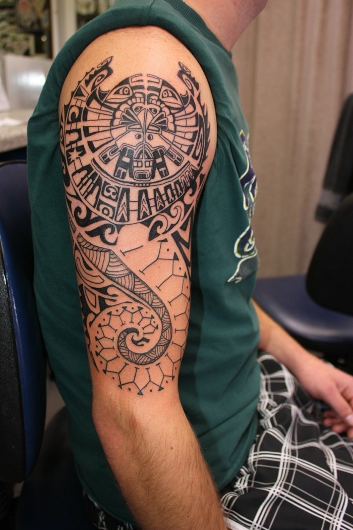 overarm tatovering maori motiver stamme