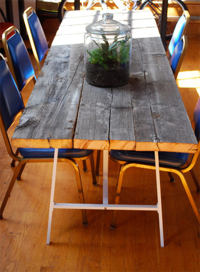 idei originale de decorare Vechi scaune din lemn de masă Esstsich