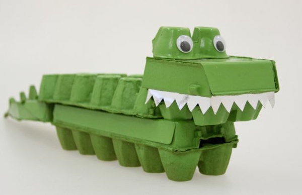 Великденски декорация идеи за домашни любимци Зелен крокодил