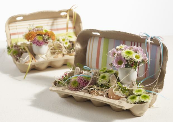 Velykų apdailos pavasario apdailos amatai pavasario gėlės, kiaušinių drožlių kiaušinių dėžutės