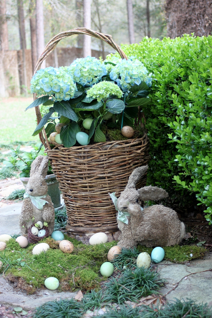 Πάσχα διακόσμηση κήπο Πάσχα λαγουδάκι πασχαλινά αυγά φυτά