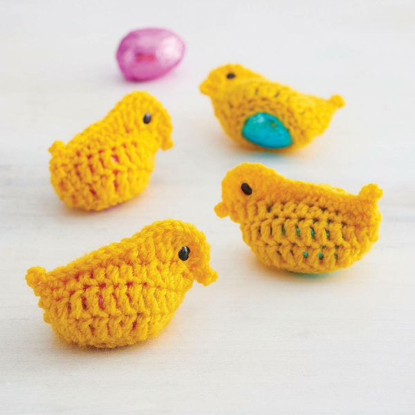 Decoración de Pascua crochet pájaros amarillos hermosas ideas de decoración