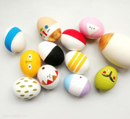 ביצים פסחא פנים גיאומטריות צבעוניות