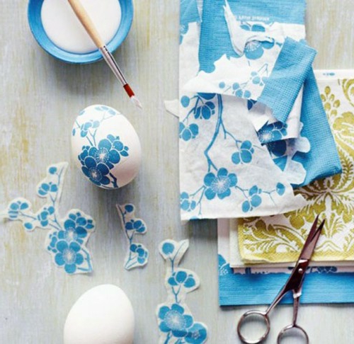 复活节彩蛋餐巾蓝色花朵图案