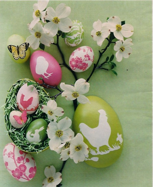 复活节彩蛋与餐巾兔子公鸡小鸡蝴蝶