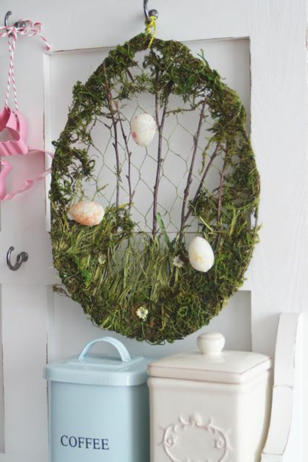 Easter wreath tinker creative craft ideas egg shape moss grass