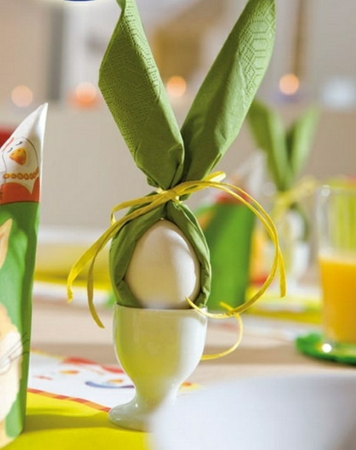 复活节装饰新鲜的节日复活节彩蛋兔子小鸡鹌鹑黄色新鲜颜色碗花