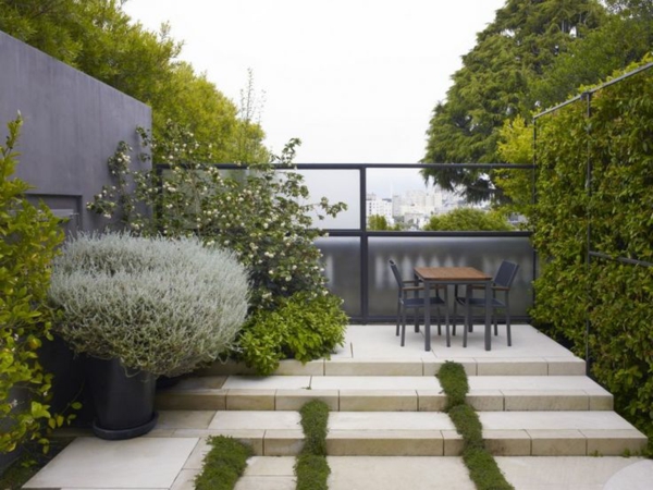 patio jardinage barrière moderne béton métal vertical jardin