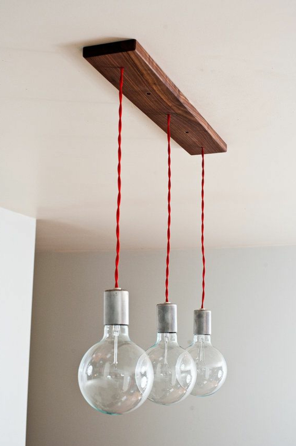 Pendant lights bulbs red cables