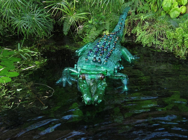 艺术瓶塑料艺术鳄鱼
