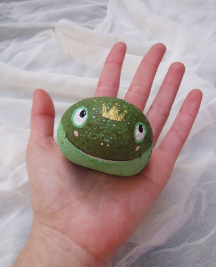 Принц жаба камъни Идеи за боядисани занаяти