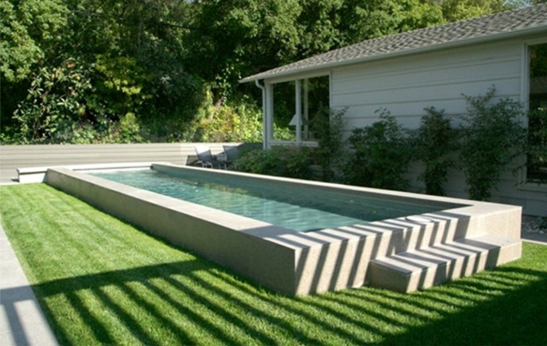 landskapsdesign utendørs patio uteplass basseng i hagen
