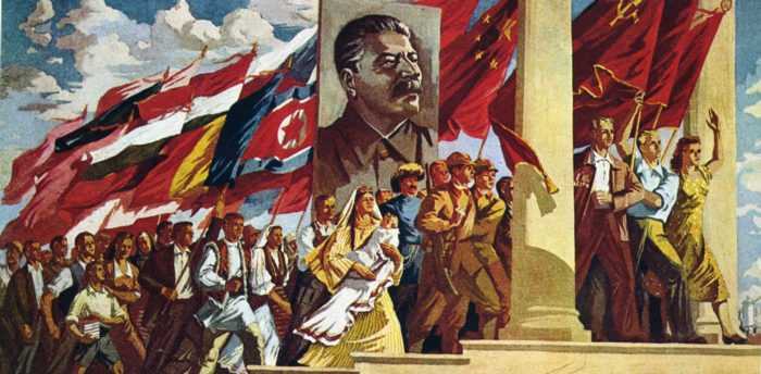 realismi taidekuva totalitarismi kommunismin järjestelmä