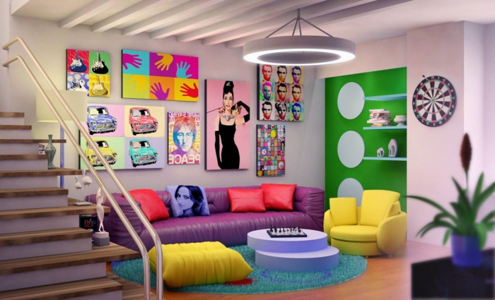 复古风格的设备，客厅紫色沙发黄色粪便椅圆茶几深桩地毯，流行艺术墙