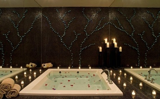 romantische badkamerspiegelmuren