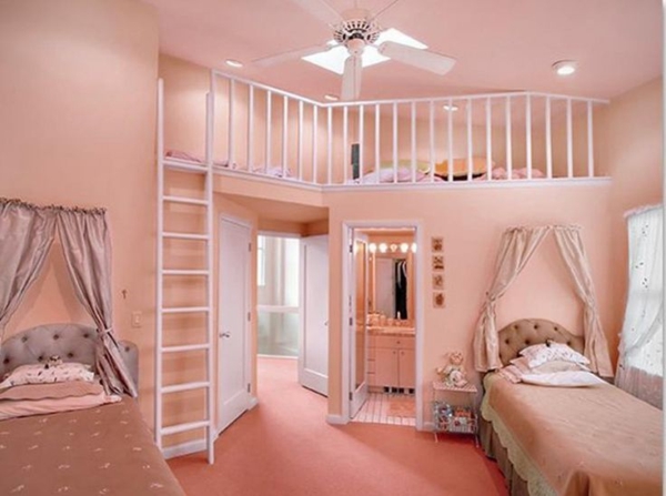 غرفة نوم وردية الألوان الطبيعية