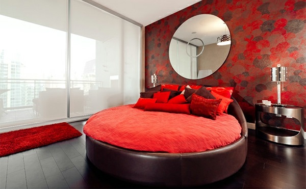 κόκκινο μαλακό κρεβάτι σχεδιασμό τοίχο χρώμα καθρέφτη