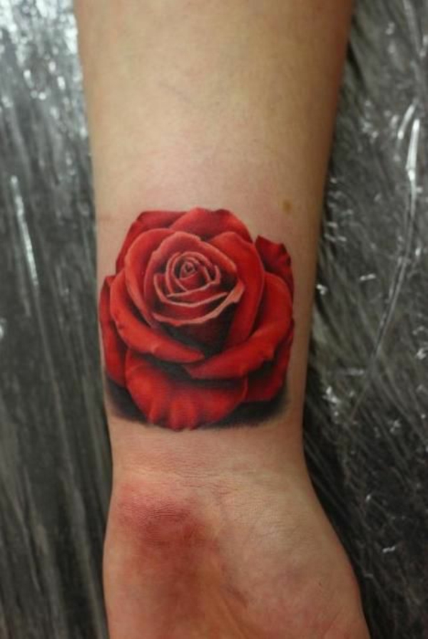 κόκκινο τριαντάφυλλο μοτίβο τατουάζ καρπού