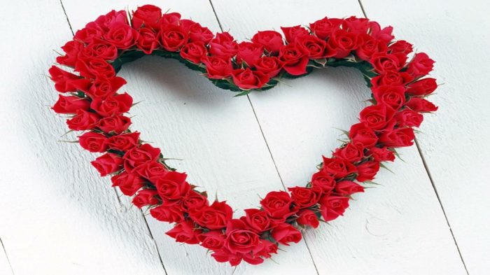 red roses surprise heart shape