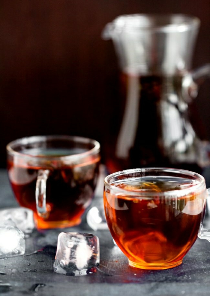 bebida de té rojo en efecto de té de asia pu erh