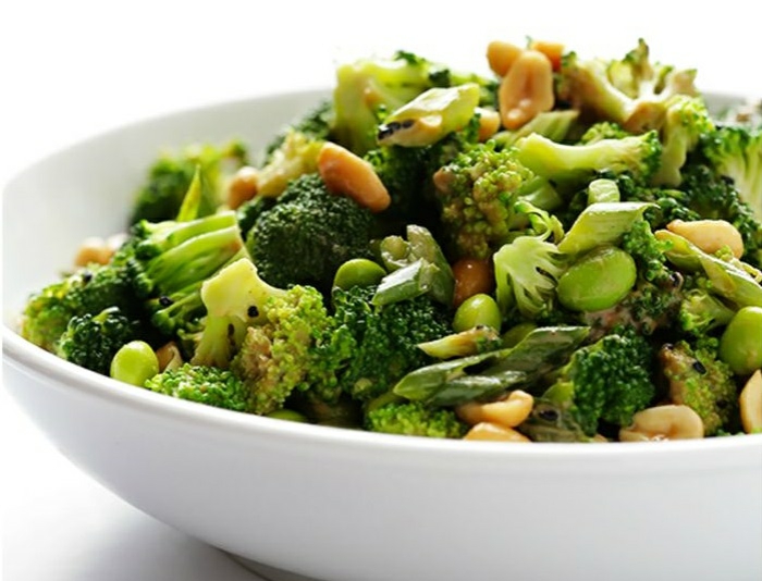 salotos lieknėjimo salotų receptai su brokoliais