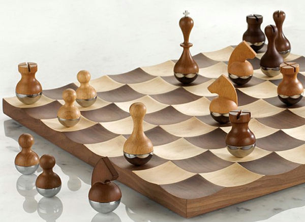 schaken cijfers schaakbord hout wiebelig
