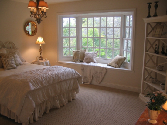 dormitorio cama-romántica-ventana-ventana-dentro-instalación-esquina distensión