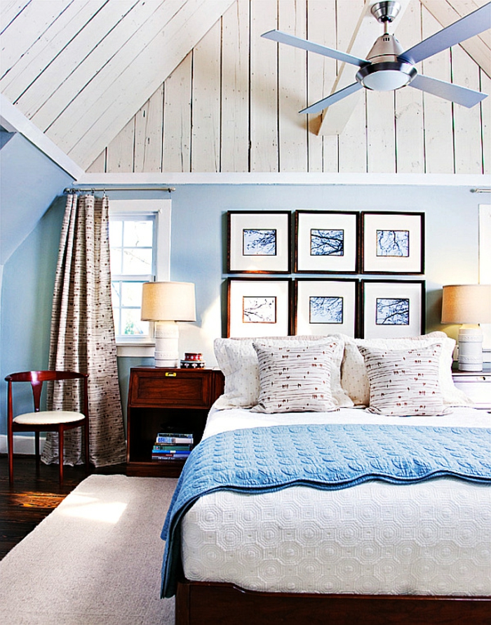 dormitorio azul azul paredes marrón muebles techo inclinado