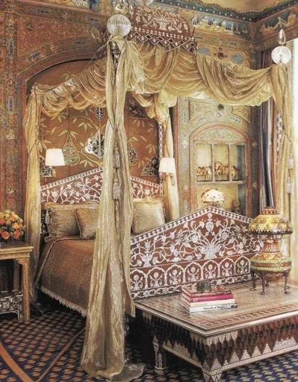 спалня ориенталски вдъхновение великолепно легло