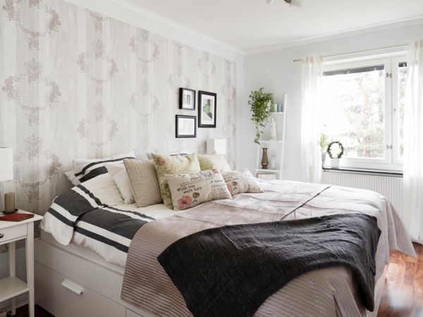 חדר השינה עיצוב פנים סקנדינבי בסגנון ציור קיר