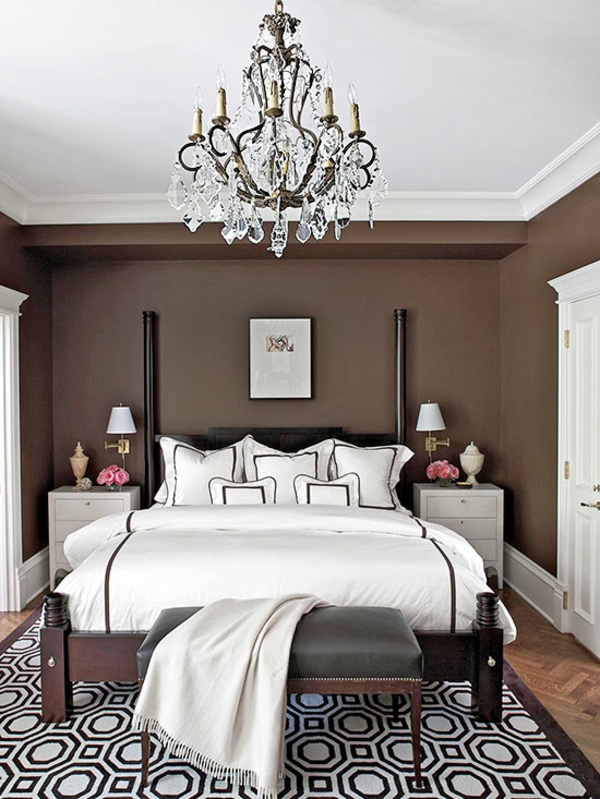 ložnice barvy hnědá stěna design postel
