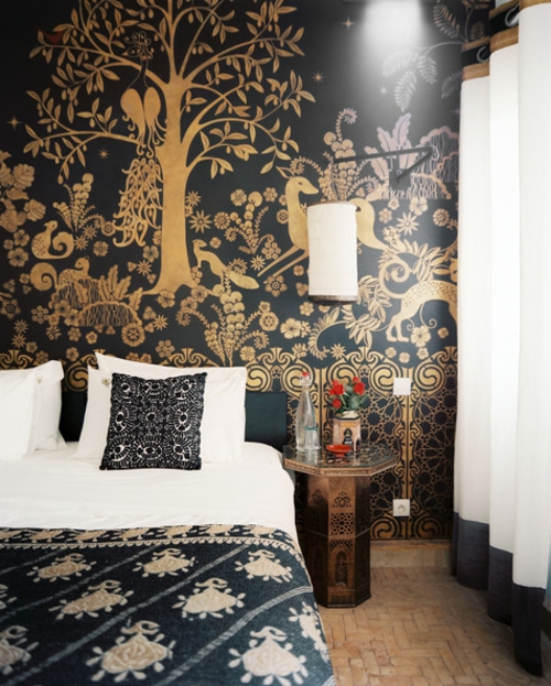 soveværelse vægmaleri med gyldne skovmotiver