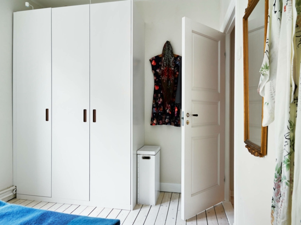 ložnice nápady skandinávský styl postel skříň