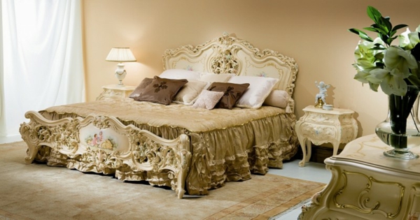 makuuhuone kalustettu barokki tyyliin