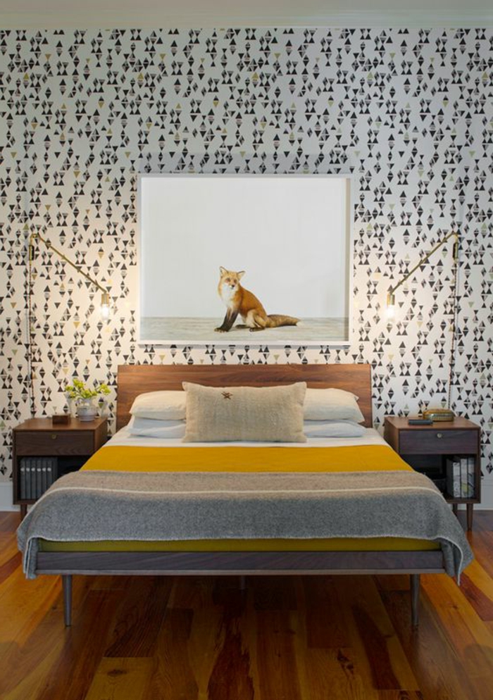 dormitor tapet geometric model retro arata galben accente