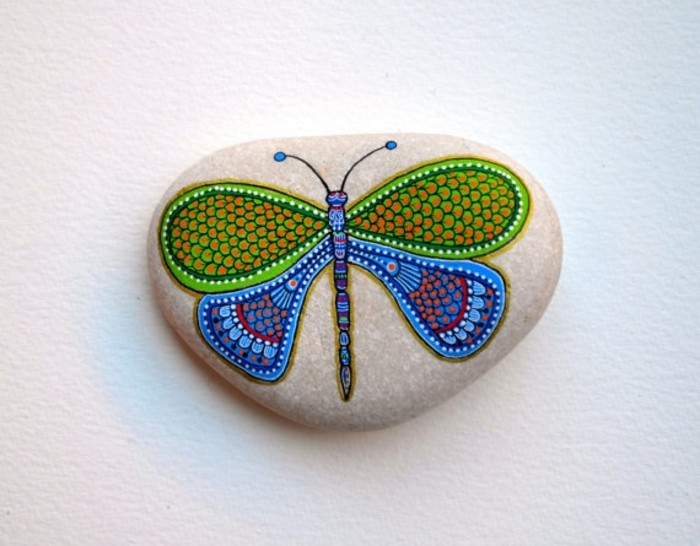 Mal sommerfugle sten let malet