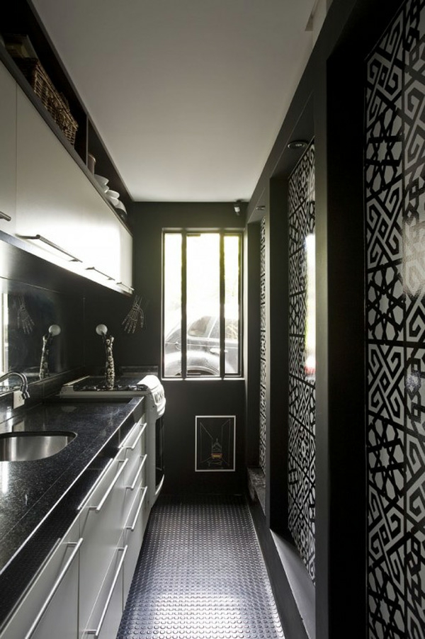 黑色的墙壁理念设计设备厨房