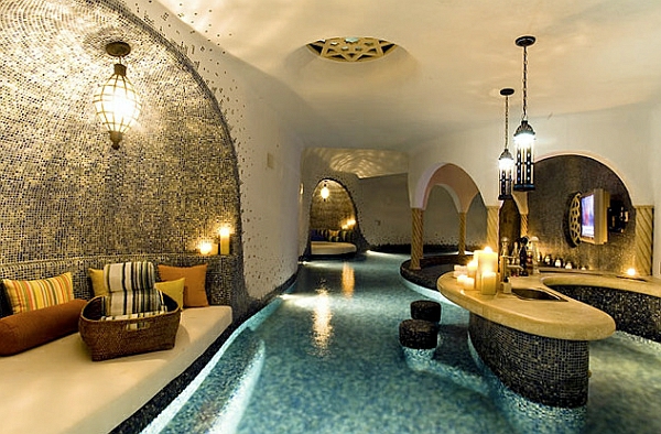 在家摩洛哥风格的游泳池