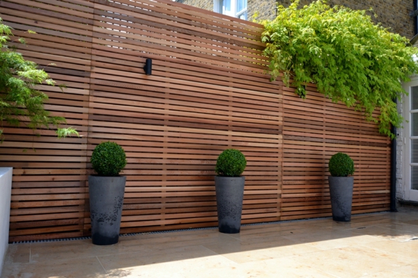 protection de la vie privée arrière-cour en bois dans la conception de meubles de jardin conception de jardin