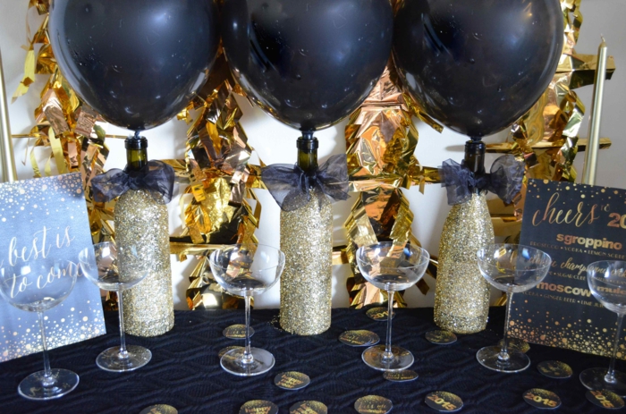 ערב השנה החדשה קישוט Dekoideem מסיבת ערב השנה החדשה Silvesteer עיטור קישוט שולחן קישוט ערב השנה החדשה קישוט הזהב