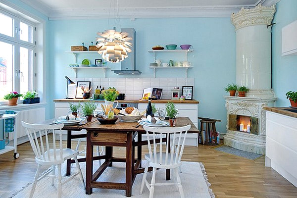 Skandinaviškos virtuvės dizaino virtuvės spintelės kaimiškas mėlynas sienos