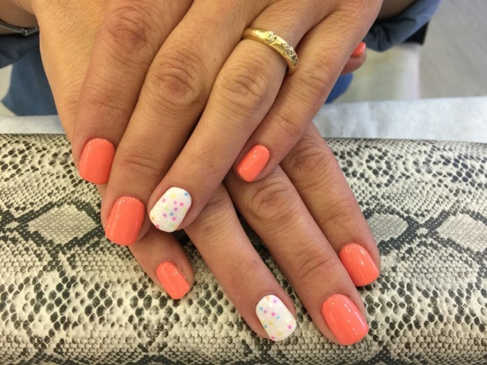 夏天钉子设计2017珊瑚白色五彩纸屑指甲盖