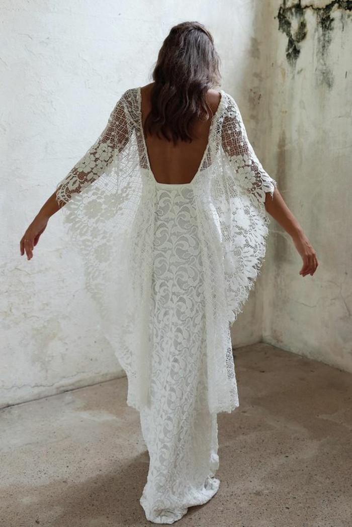 nėriniai balta vestuvių suknelė ilgas boho stilius