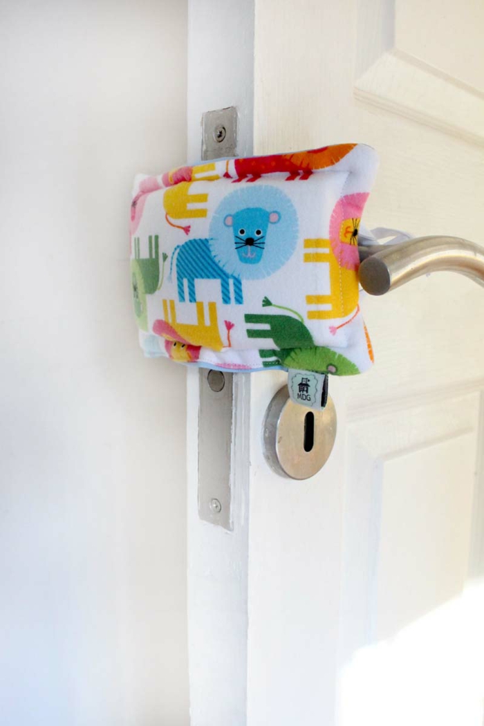 door stopper fabric colorful lion manitodegato.cl