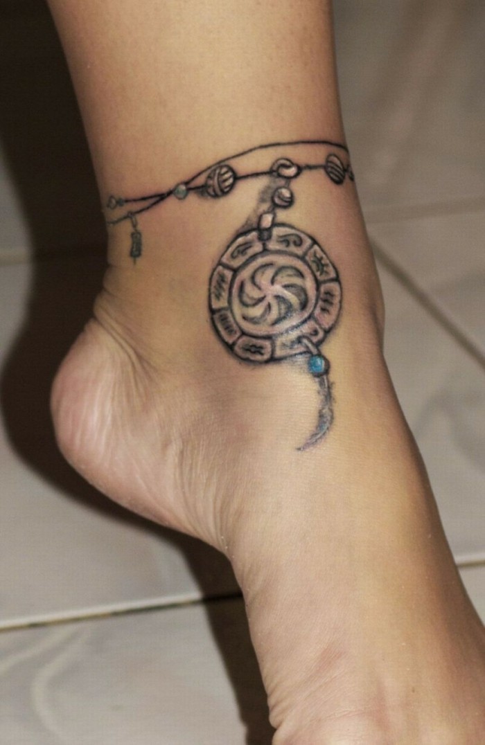 τατουάζ αστράγαλο κομψή ιδέα για ένα τατουάζ