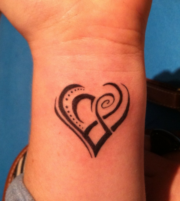 καρδιά τατουάζ μοτίβα καρδιά καρπό